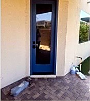Single security door opening with standard threshold